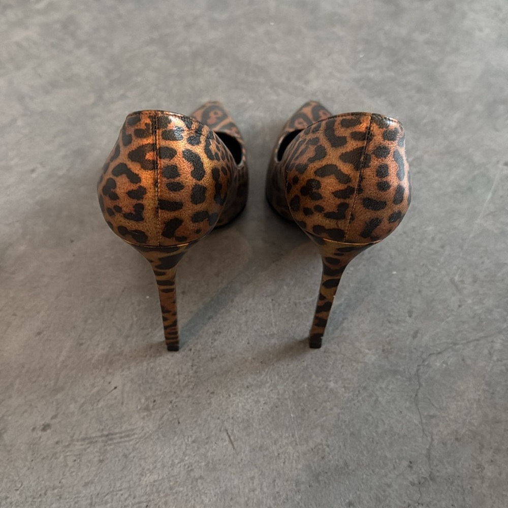 Saint Laurent leopard pumps - size 37 (worn once) - Picture 2 of 5